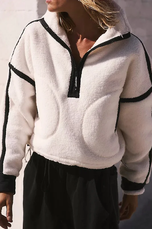 Classy Style Discounts Contrast Zipper Turtleneck Plush Top