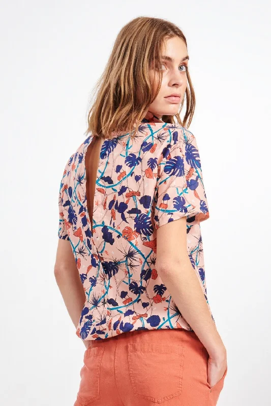 Laid-Back Fashion Offers AMAZO