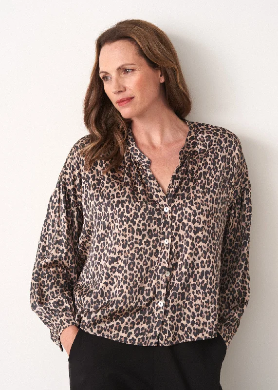 Boutique Styles CARLOTTA LEOPARD PRINT SHIRT