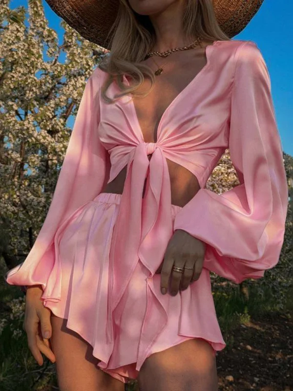 Unleash Your Style New lantern sleeve V-neck top vacation style sexy navel-baring strappy shorts set