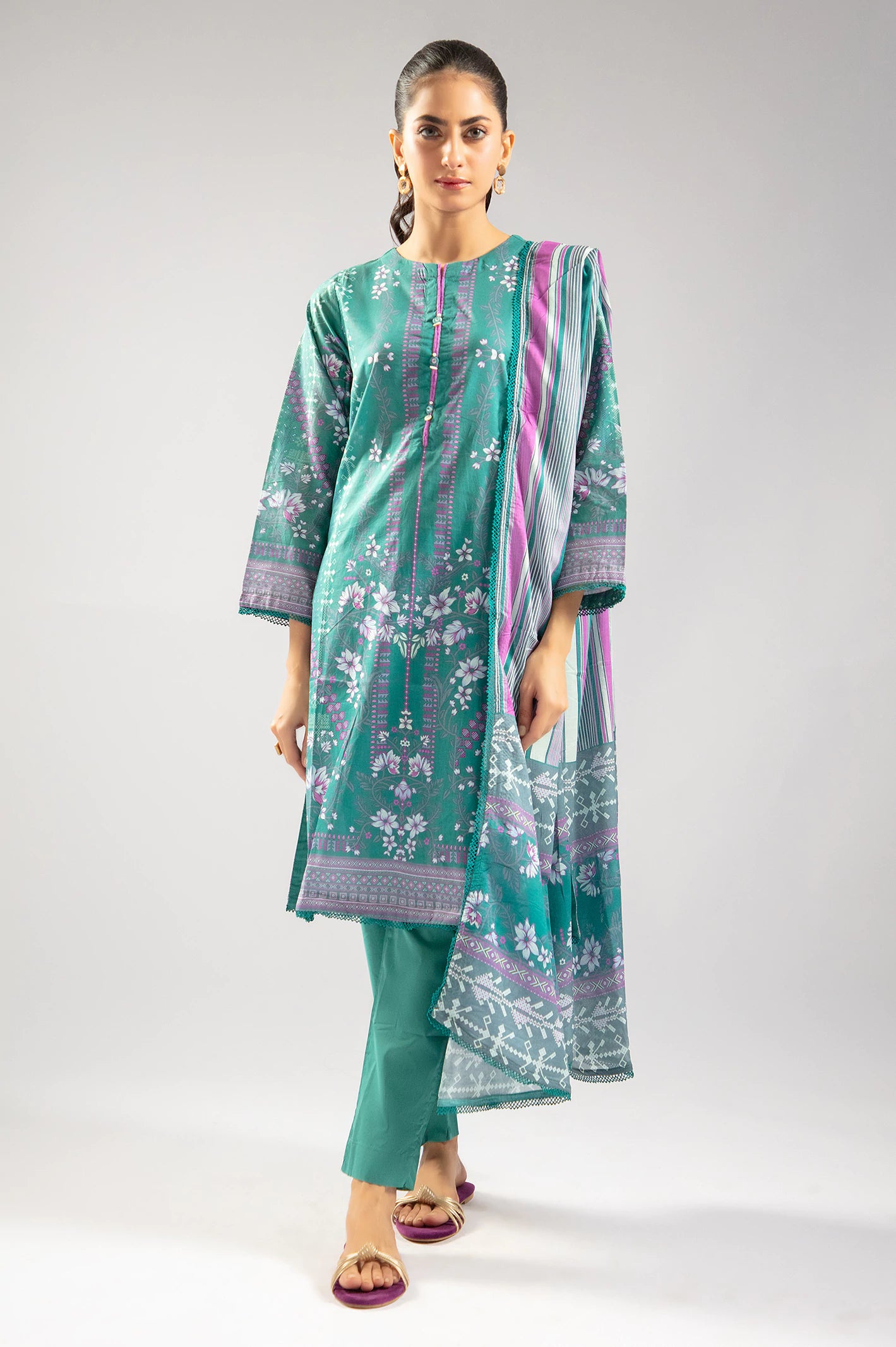 Dive Into Trendy Styles Green Printed 3PC
