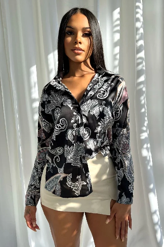 Vintage-Modern Style Offers Paisley Print Satin Button Shirt
