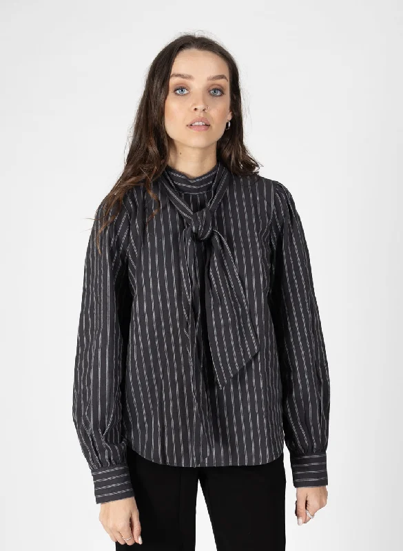 Daily Deals Ferry Top