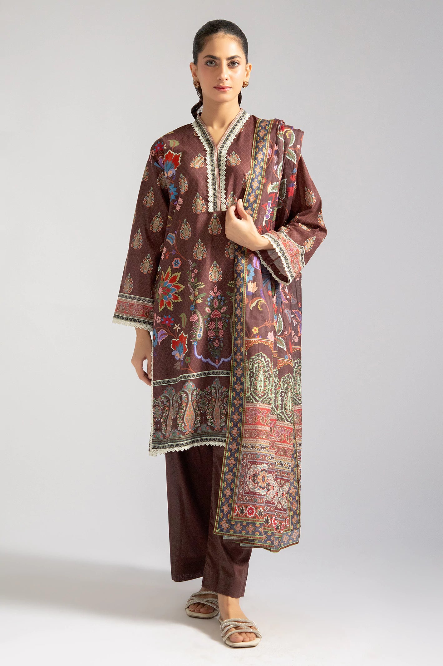 Bid Farewell To The Old Season Brown Printed 3PC