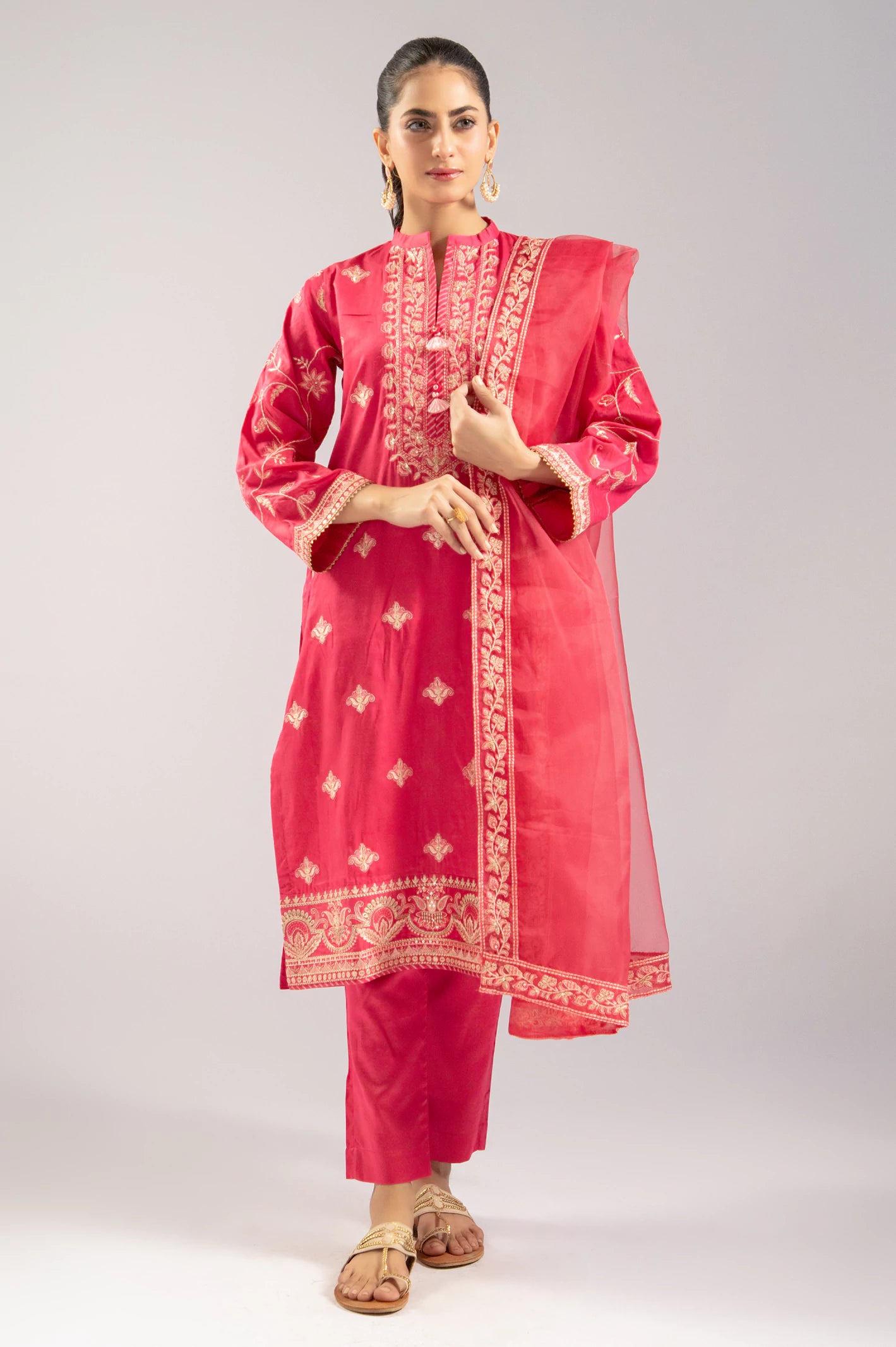High-End Style Discounts Red Embroidered 3PC