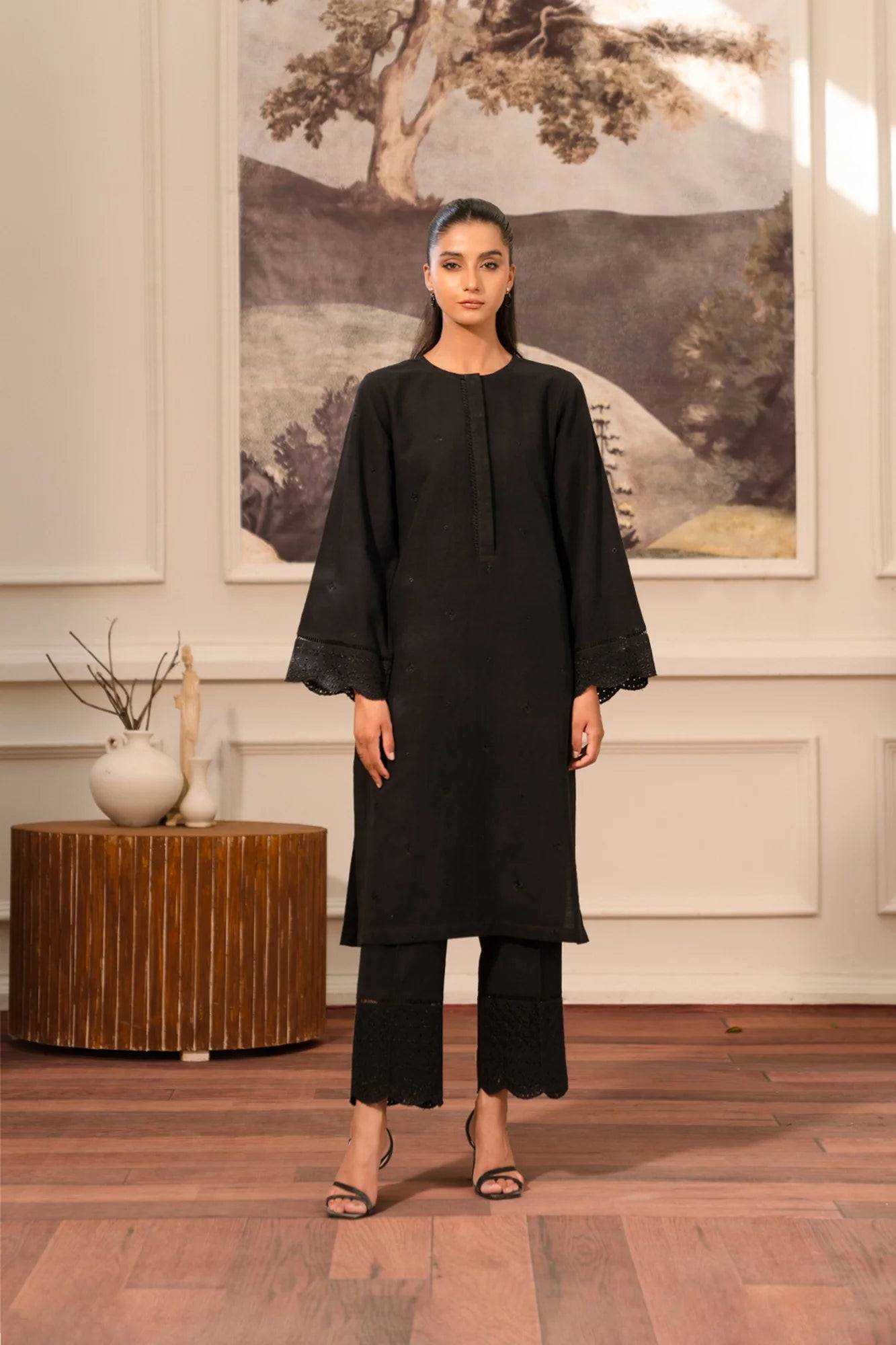 Winter Warehouse Sale 2 Piece Embroidered Karandi Suit