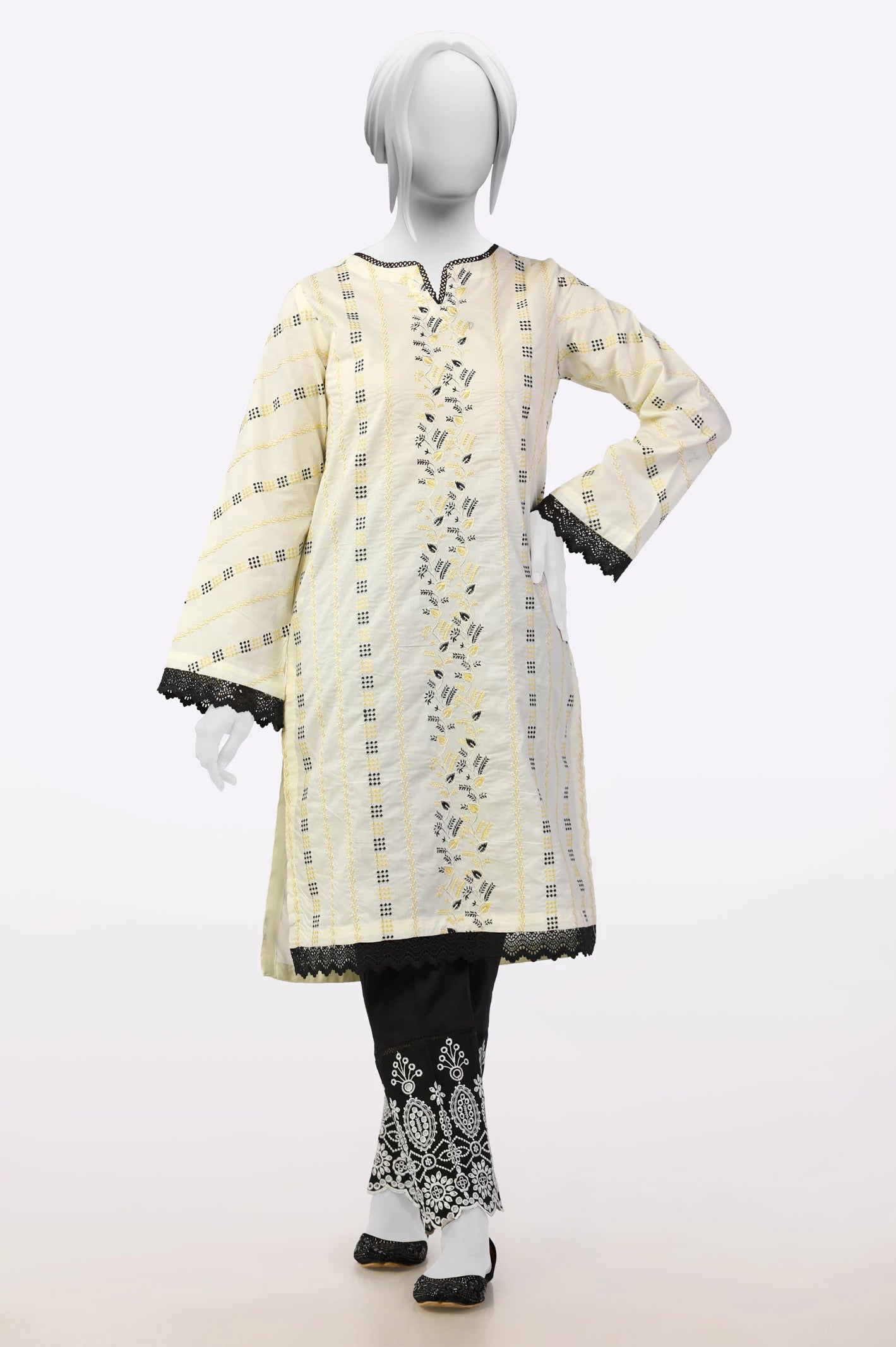 Forward Trendsetter Cream Embroidered Kurti
