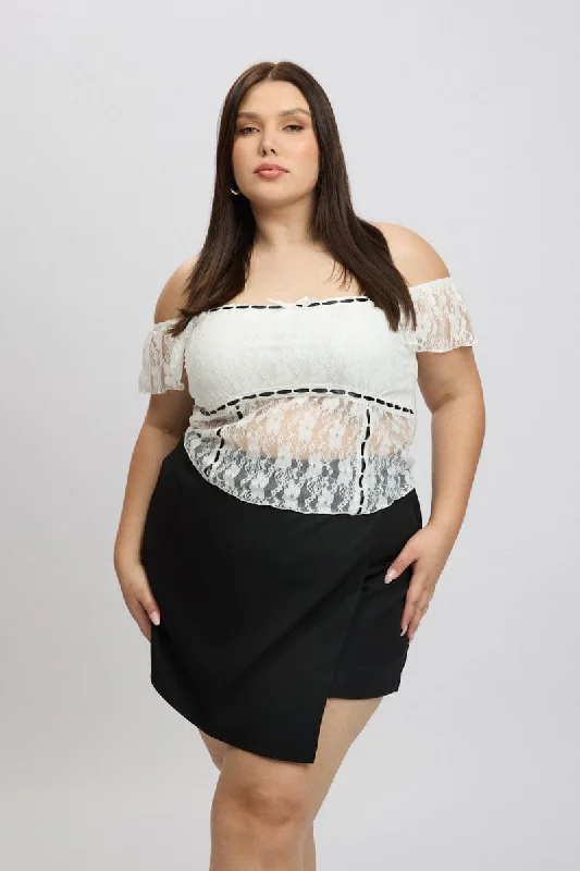 Chic And Trendy White Lace Top Singlet Squared Neck
