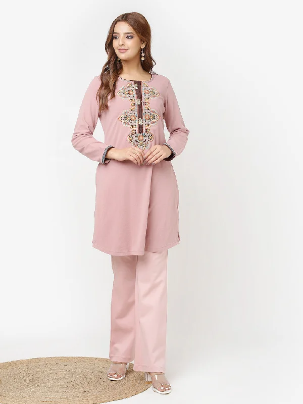 Luxury Casual Deals Dusty Pink Thread Work Woollen Kurti for Women with Brooch