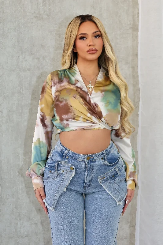 Polished Style Deals Remington Geo Printed Satin Shirt