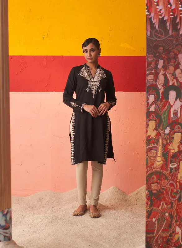 Unleash Your Trendy Side Black Embroidered Woollen Kurti for Women with Mirror Work Unleash Your Trendy Side Black Embroidered Woollen Kurti for Women with Mirror Work