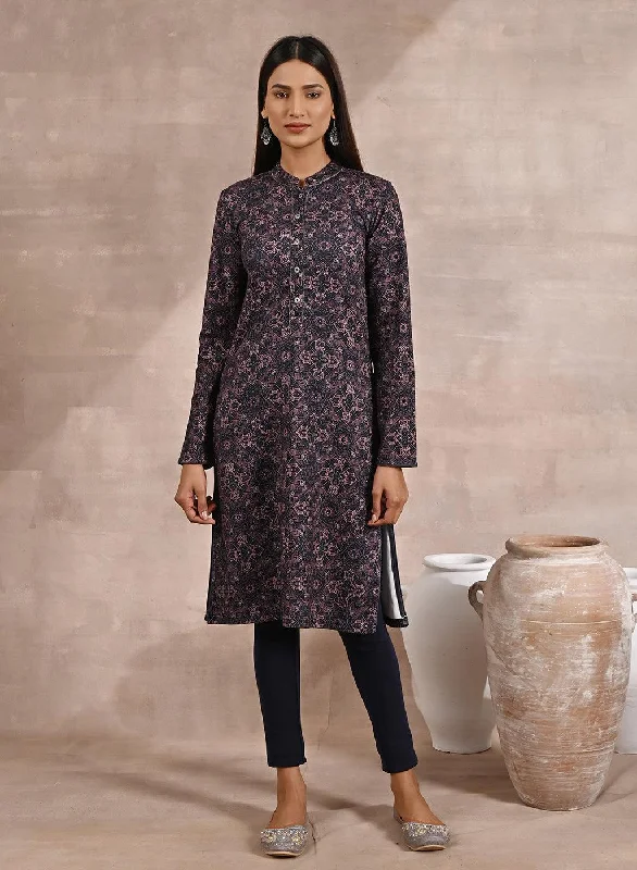 Modern Chic Discounts Geometric Print Woolen Kurta with Decorative Placket