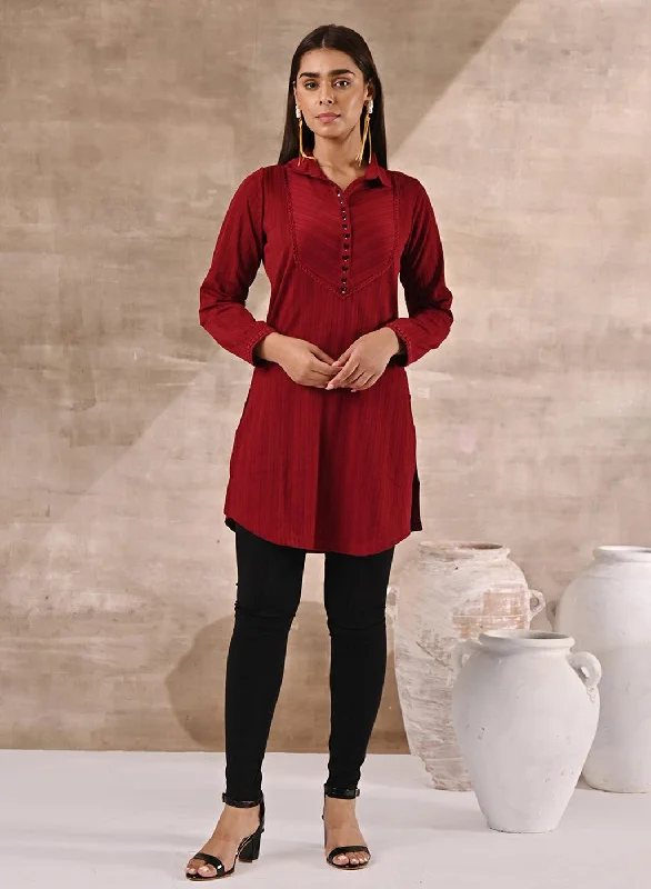 Cool Prices Red Textured Full Sleeve Kurti