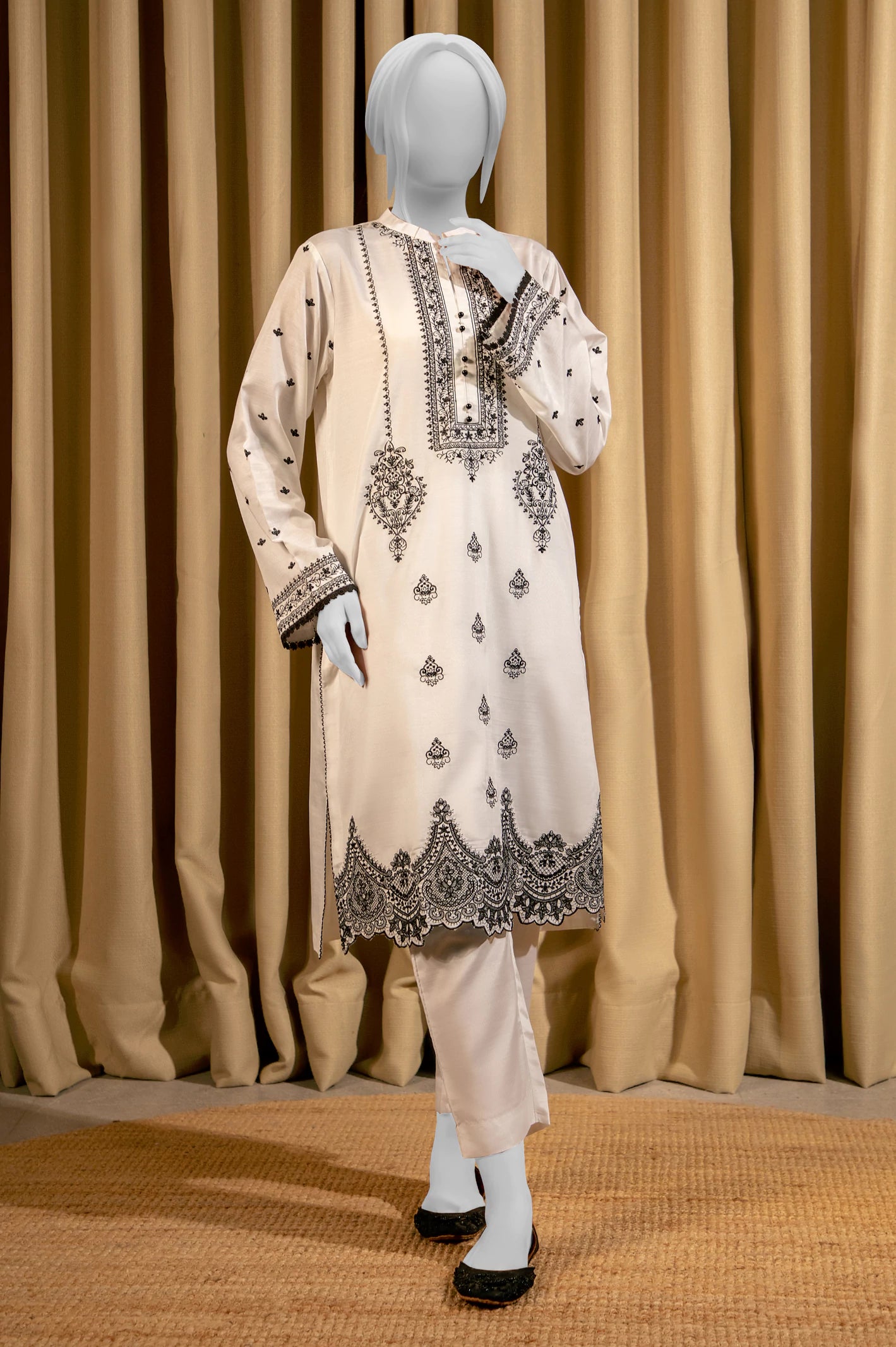 Statement Fashion Offers White Embroidered 2PC