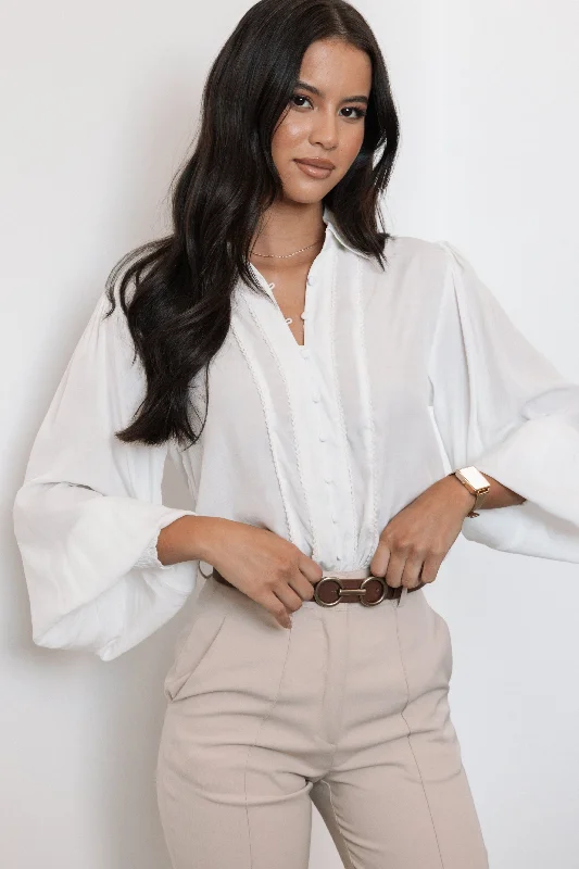 Trend Forward Threads Tallara Top - White