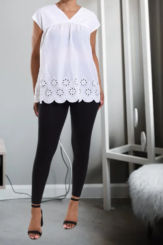 Vintage Style Deals White Pattern Top