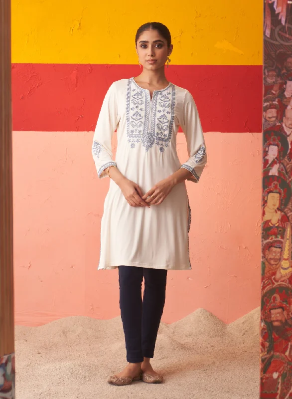 Spring Fashion White Kurta for Women with Threadwork and Lace Detailing