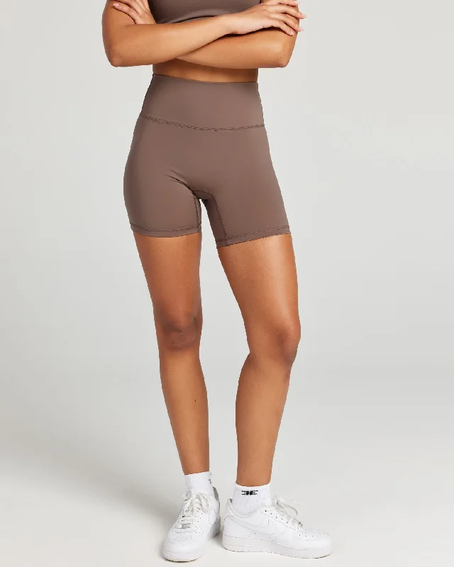 Shop High-Quality Yoga Apparel At Exclusive Discounts Aura SF Shorts - Mushroom