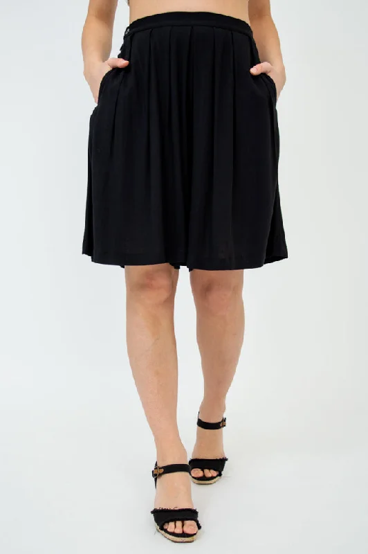 Find Your Perfect Fit With Discounted Yoga Outfits Betty Shorts, Black, Linen Bamboo Find Your Perfect Fit With Discounted Yoga Outfits Betty Shorts, Black, Linen Bamboo