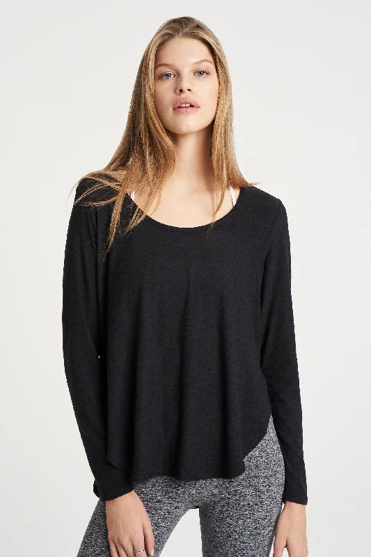 Shop High-Quality Yoga Apparel At Exclusive Discounts Cut And Run Pullover - Darkest Night