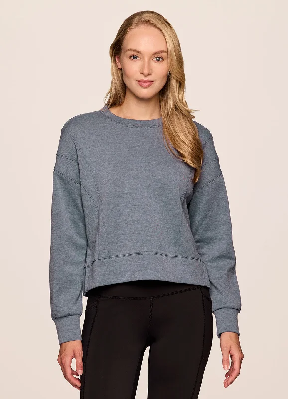 Don't Miss Out On Premium Yoga Wear Deals In The Studio Cropped Pullover