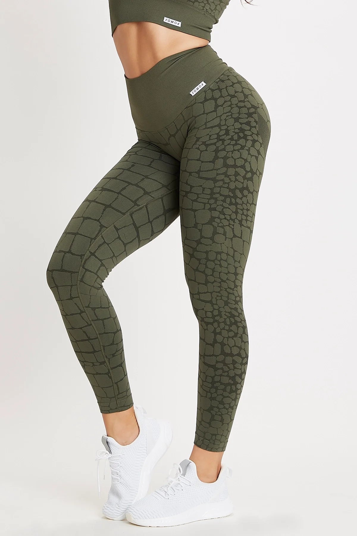Flexibility Meets Affordability In Our Yoga Wear Sale Leggings All-up Cocco Verde