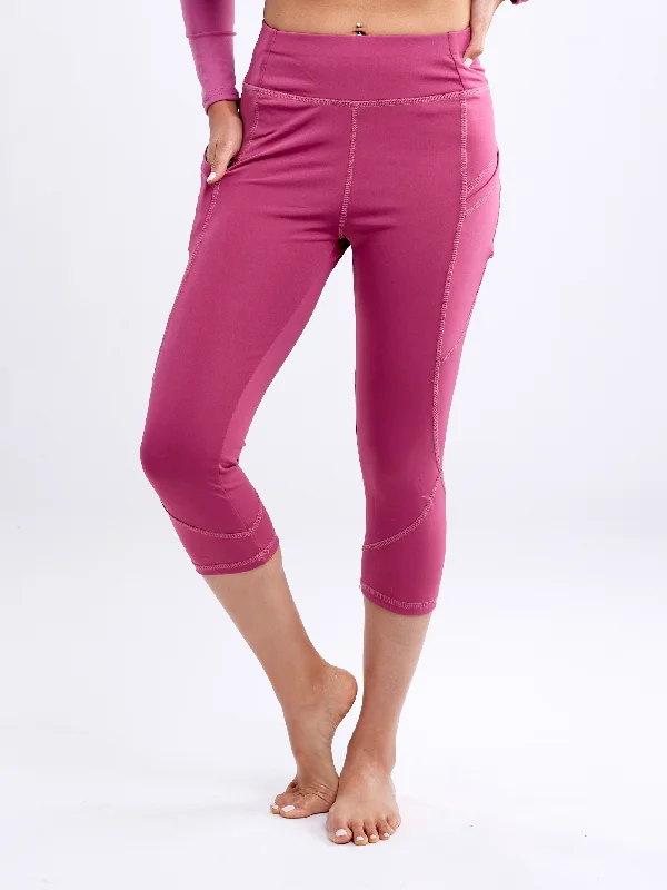 High-Quality Yoga Clothing At Budget-Friendly Prices Mid-Rise Capri Fitness Leggings with Side Pockets