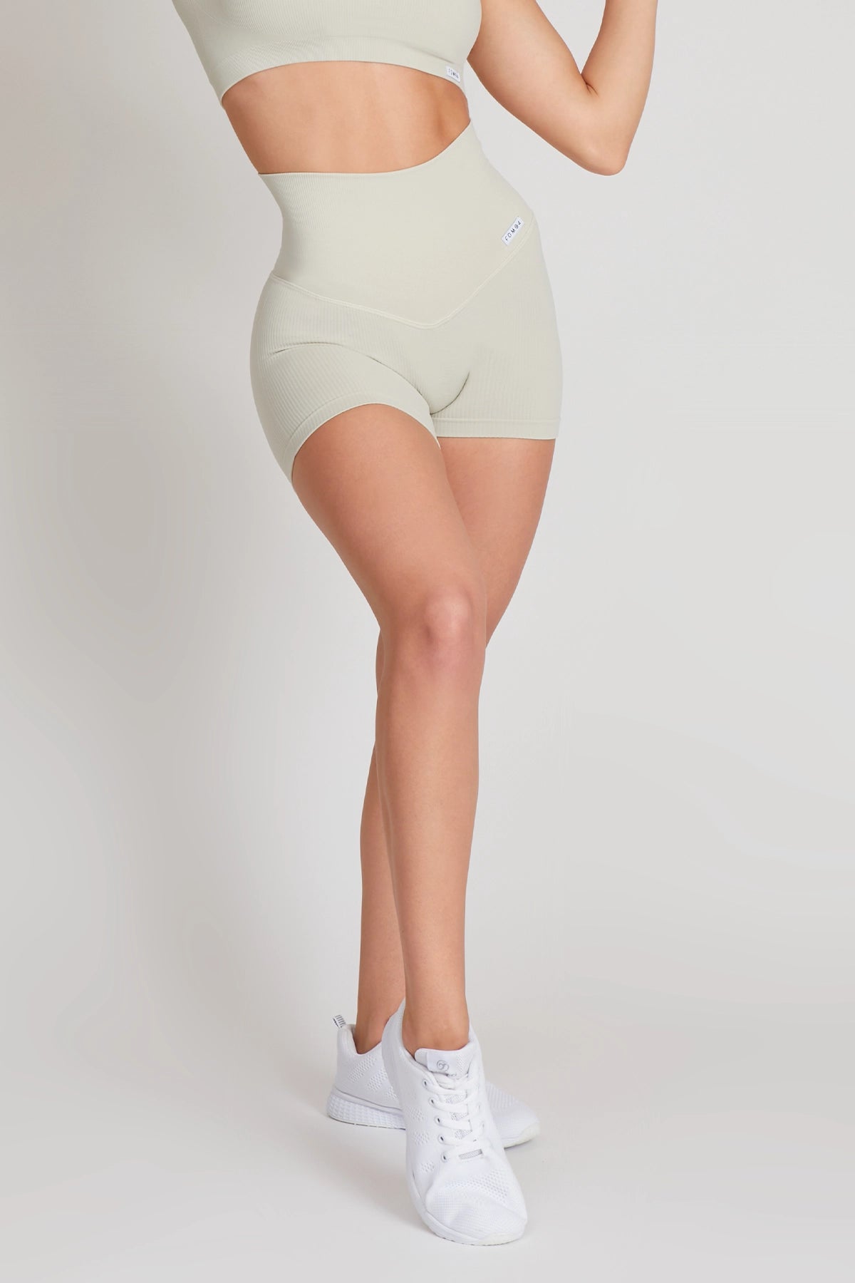 Limited-Time Savings On Yoga Leggings And Tops Shorts Calipso Latte Costine