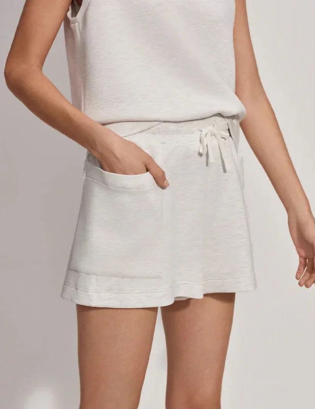 Flow Into Savings With Trendy Yoga Apparel Isabella Mid-Rise Short 4" - Ivory Marl