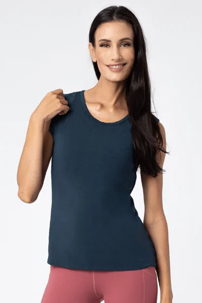 Elevate Your Style And Practice For Less Alexis Tank, Navy (Vie Active)