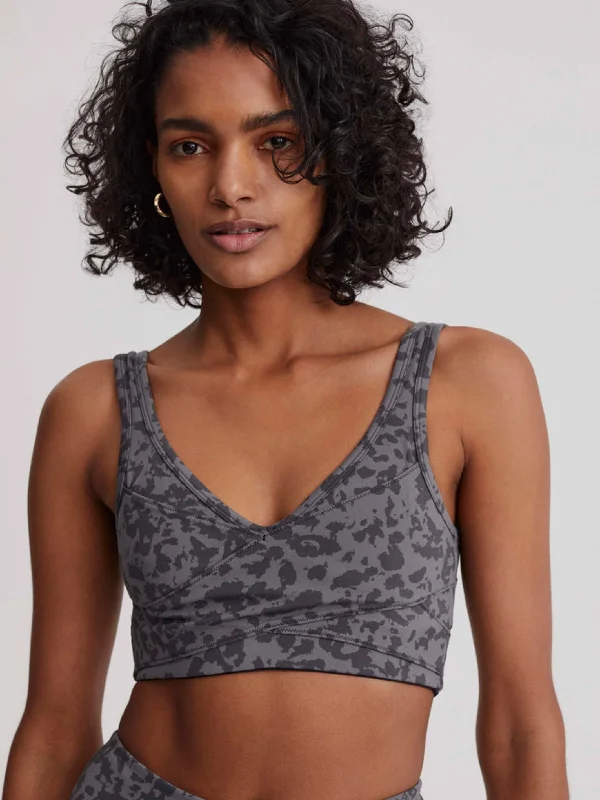 Shop High-Quality Yoga Apparel At Exclusive Discounts Varley Let's Move Kellam Bra
